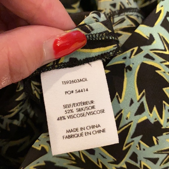 Derek Lam paperbag silk blend shorts in green and black tropical print sz 2 NWT - Picture 9 of 13